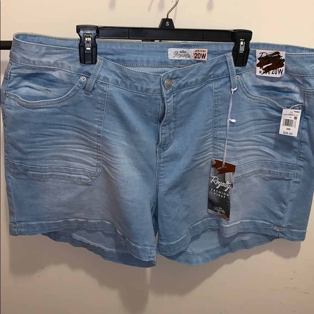 ROYALTY MID RISE SHORTS